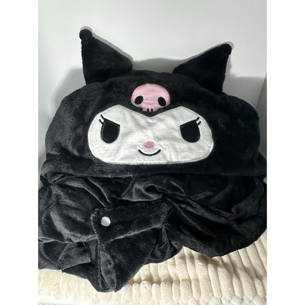 Kuromi Devil Ears Black Faux Fur Hoodie Embroidered Cape Girl Tops w. snaps NEW